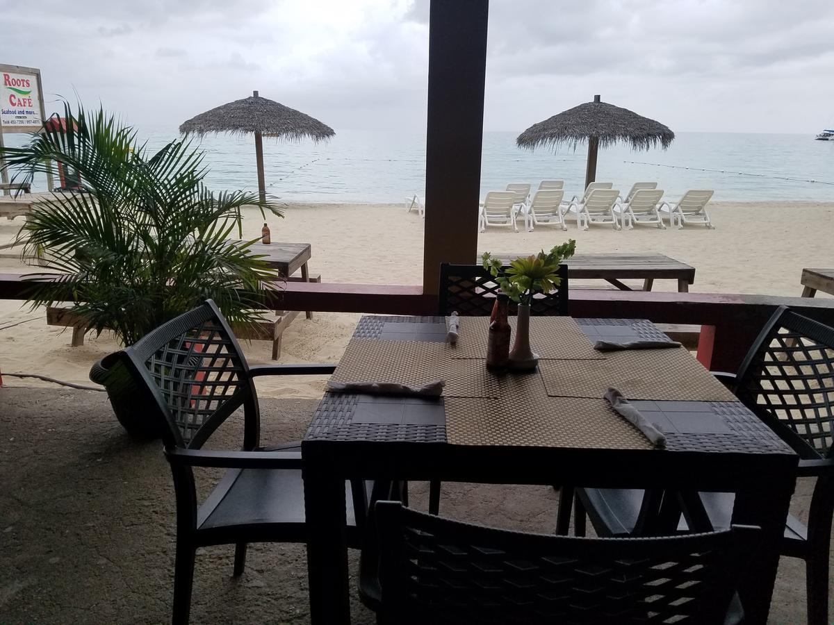 Roots Cafe Rooms Negril Exteriör bild