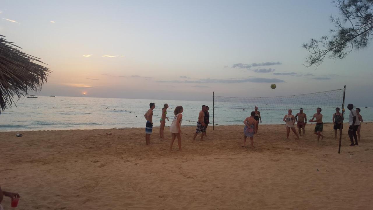 Roots Cafe Rooms Negril Exteriör bild